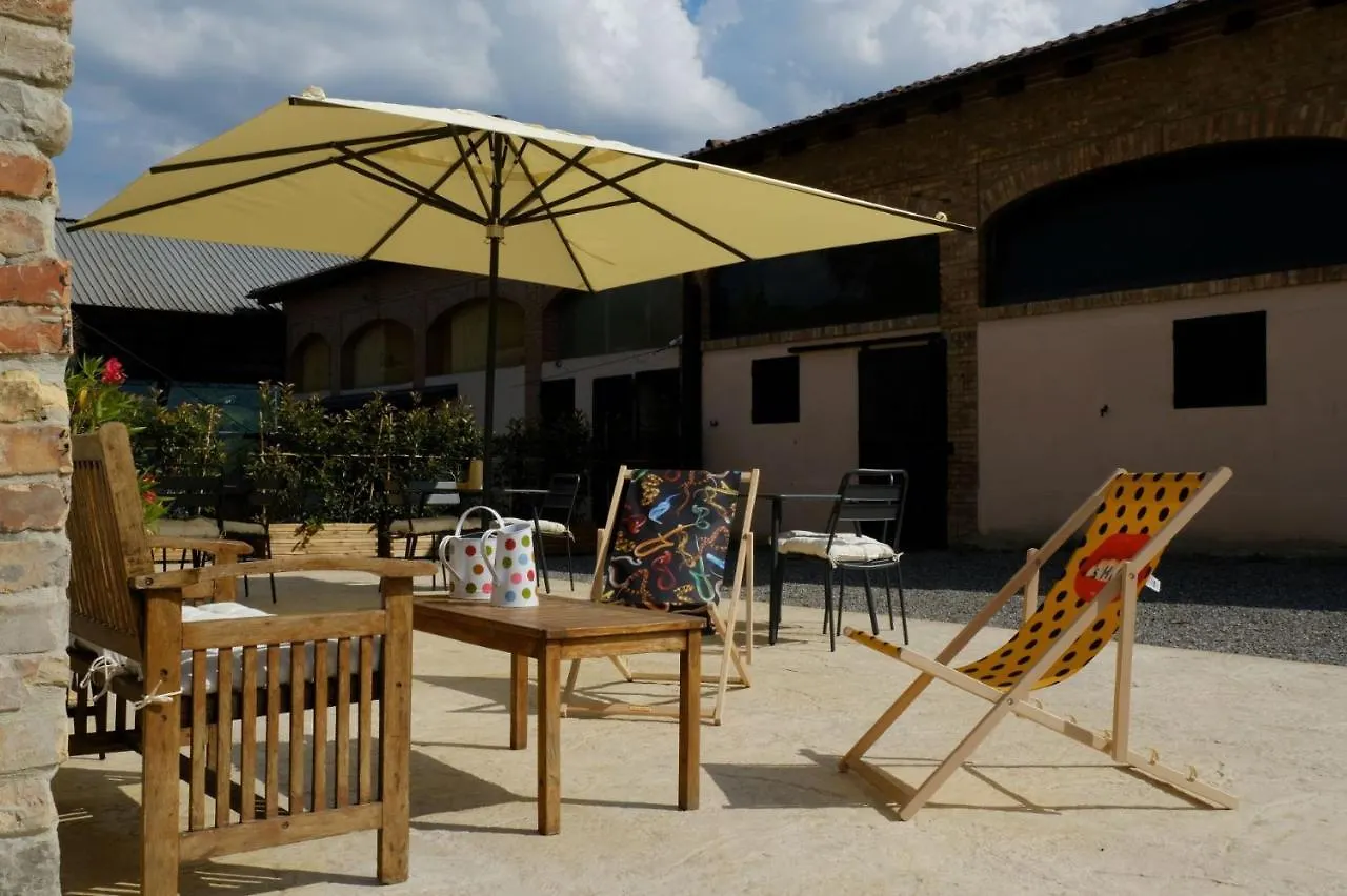 Agriturismo I Tre Colli -Rubbiano- Viazzano Vakantieboerderij